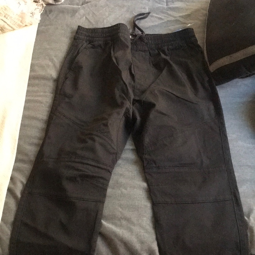 Hollister joggers